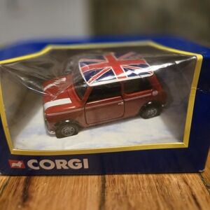 2004 Corgi 04410 Mini Flame Red with Union Jack on Roof  Hood Stripes - Boxed